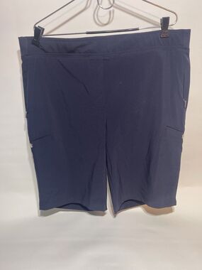 New Chico’s  Women’s Bermuda Shorts Golf Navy Blue Size 3 #0242